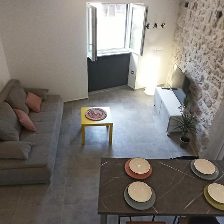Grannyanny Lägenhet Šibenik Exteriör bild